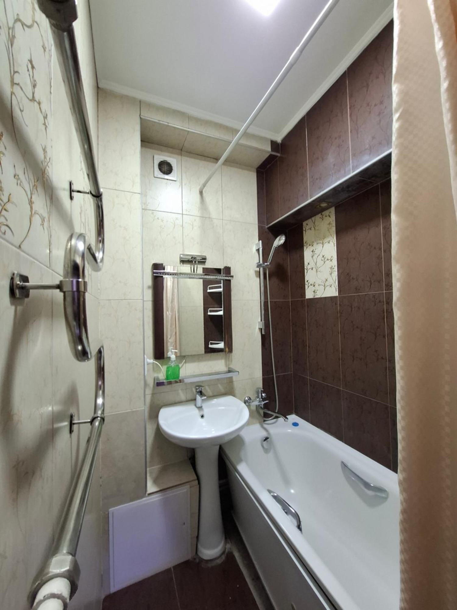 Apartment In Street Kievskaya 49 Bishkek Esterno foto